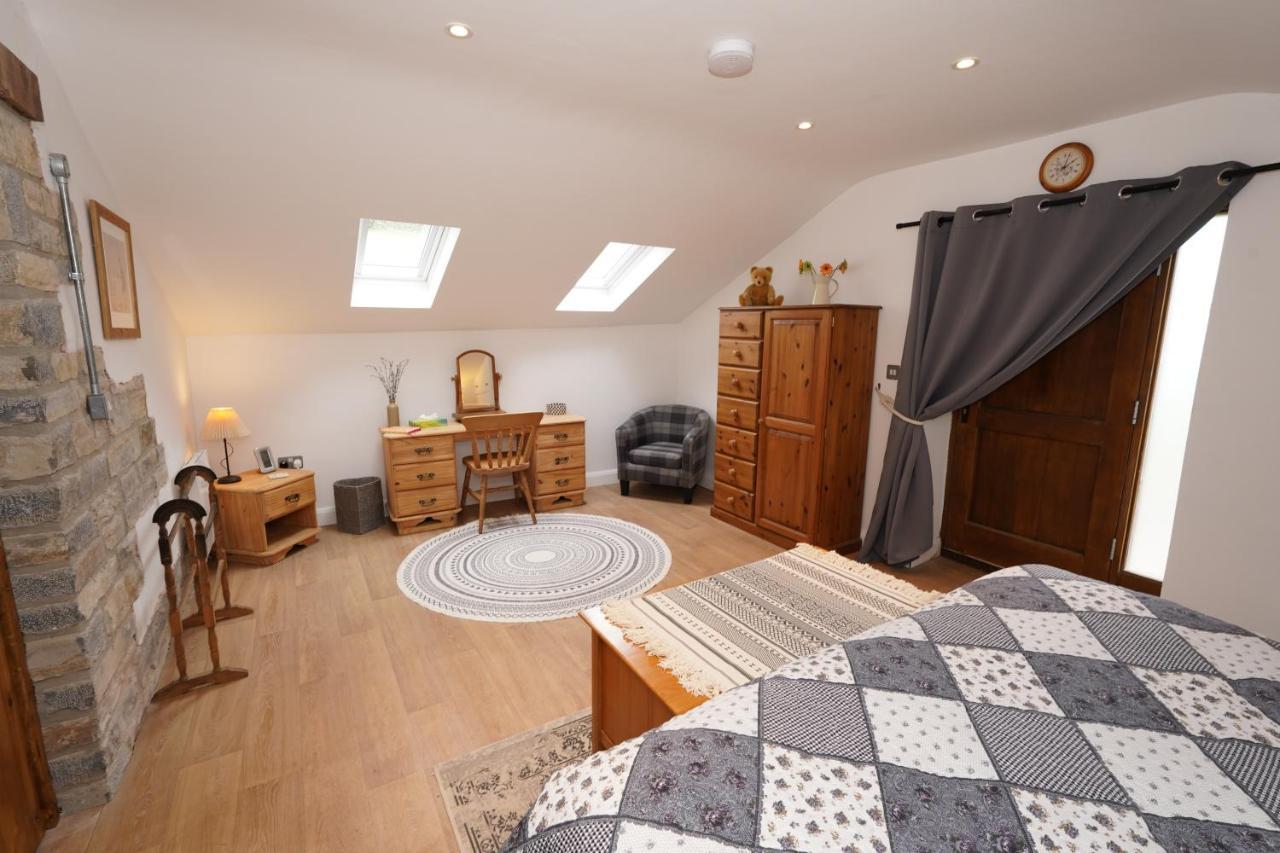 The Old Forge Villa Somerton  Luaran gambar